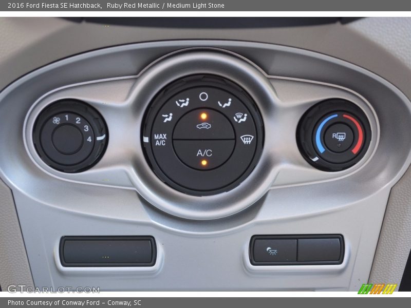 Ruby Red Metallic / Medium Light Stone 2016 Ford Fiesta SE Hatchback