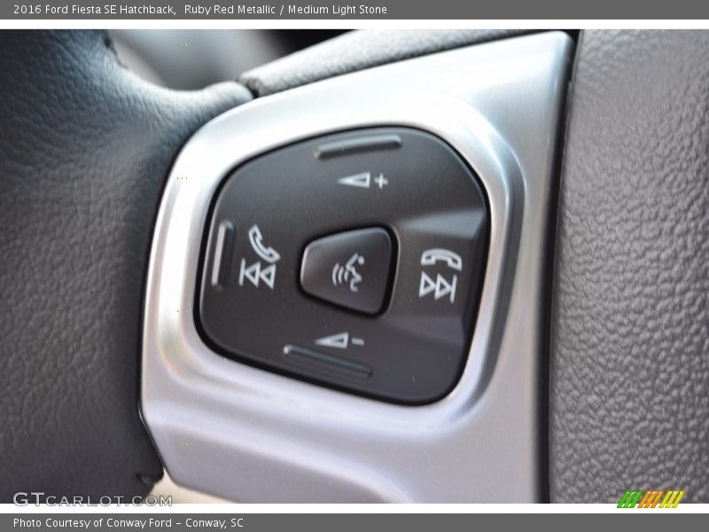 Ruby Red Metallic / Medium Light Stone 2016 Ford Fiesta SE Hatchback