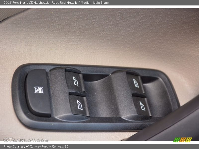 Ruby Red Metallic / Medium Light Stone 2016 Ford Fiesta SE Hatchback
