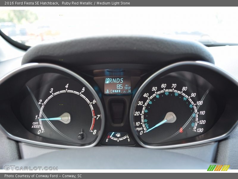 Ruby Red Metallic / Medium Light Stone 2016 Ford Fiesta SE Hatchback