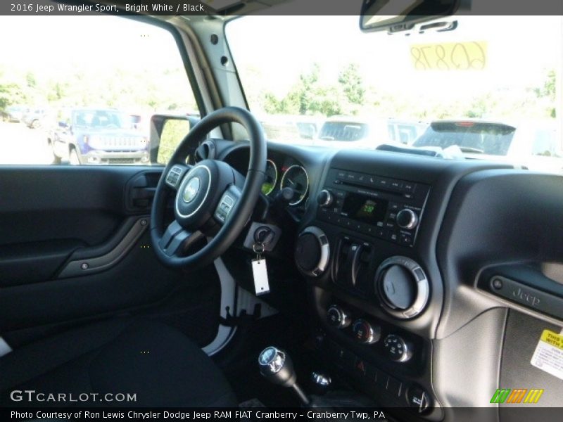 Bright White / Black 2016 Jeep Wrangler Sport