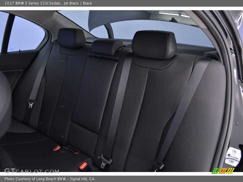 Jet Black / Black 2017 BMW 3 Series 320i Sedan