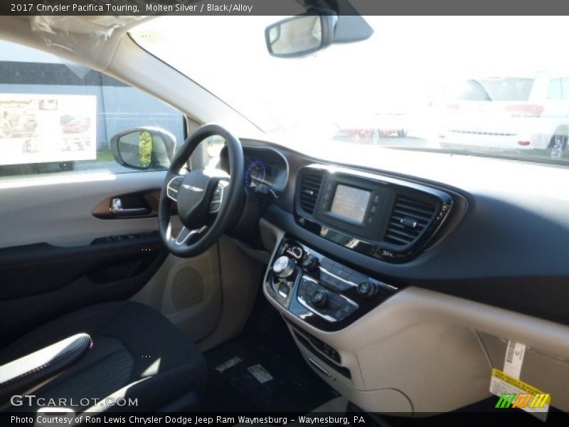 Molten Silver / Black/Alloy 2017 Chrysler Pacifica Touring
