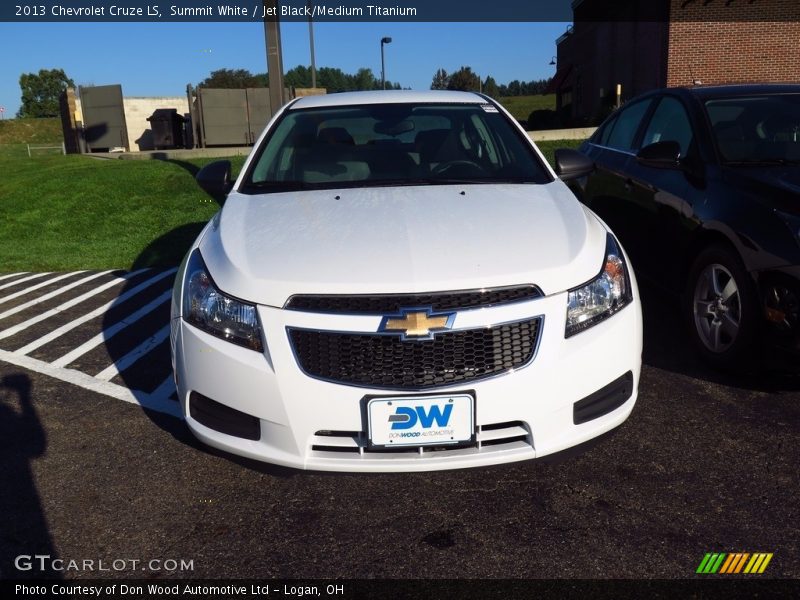 Summit White / Jet Black/Medium Titanium 2013 Chevrolet Cruze LS