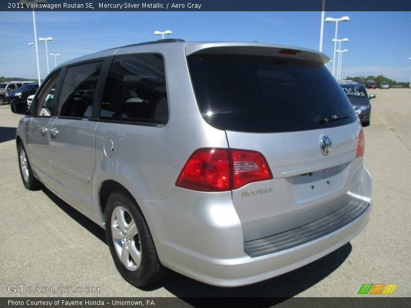 Mercury Silver Metallic / Aero Gray 2011 Volkswagen Routan SE