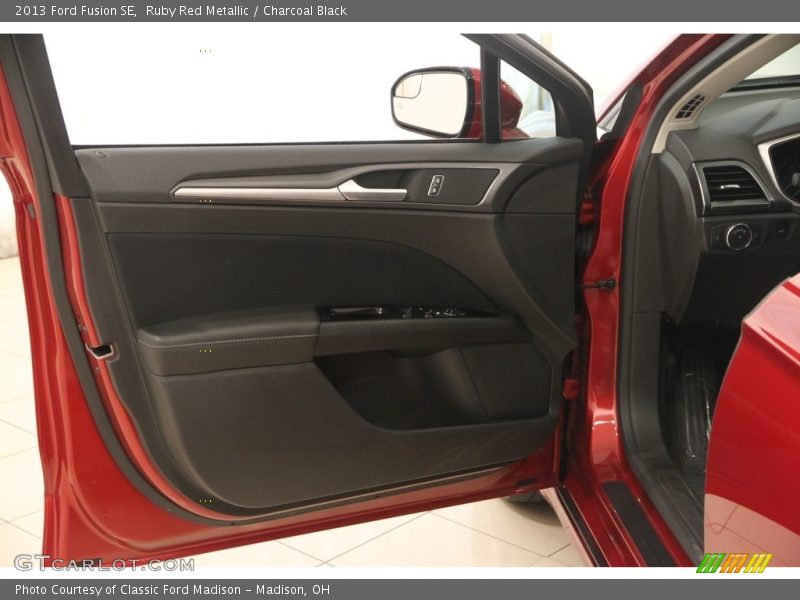 Ruby Red Metallic / Charcoal Black 2013 Ford Fusion SE