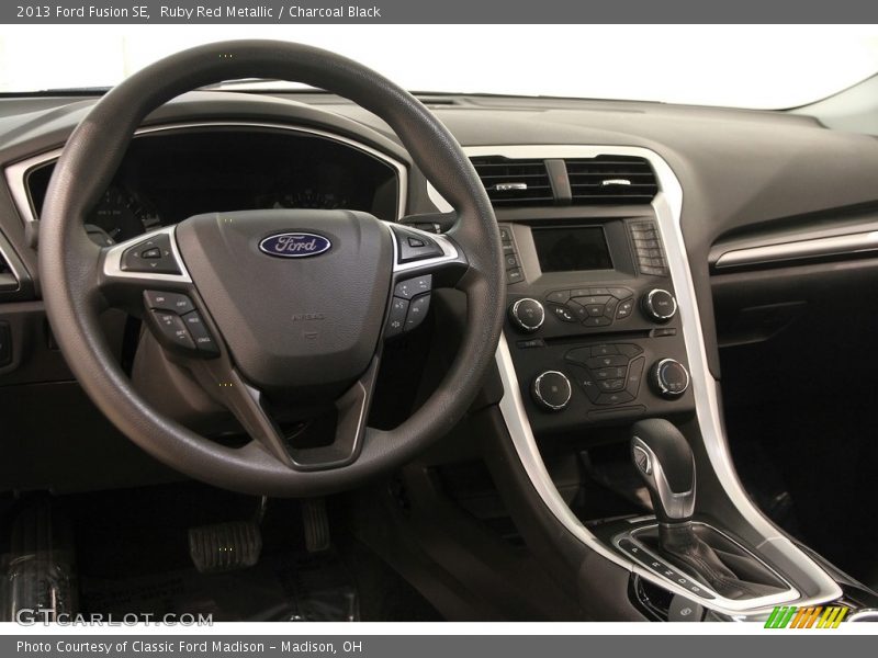 Ruby Red Metallic / Charcoal Black 2013 Ford Fusion SE