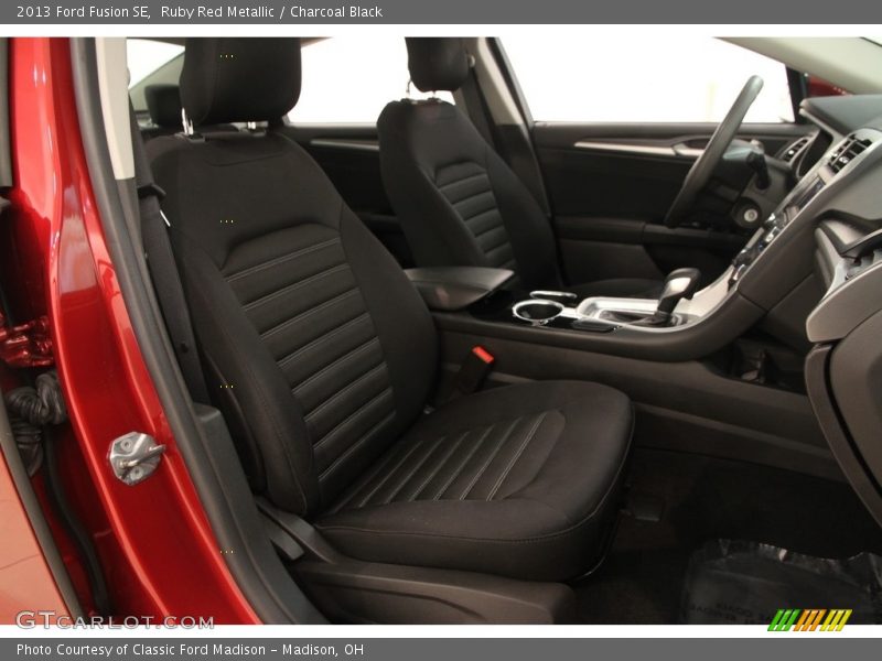 Ruby Red Metallic / Charcoal Black 2013 Ford Fusion SE