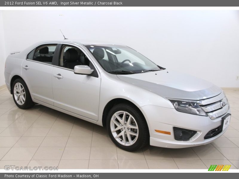 Front 3/4 View of 2012 Fusion SEL V6 AWD