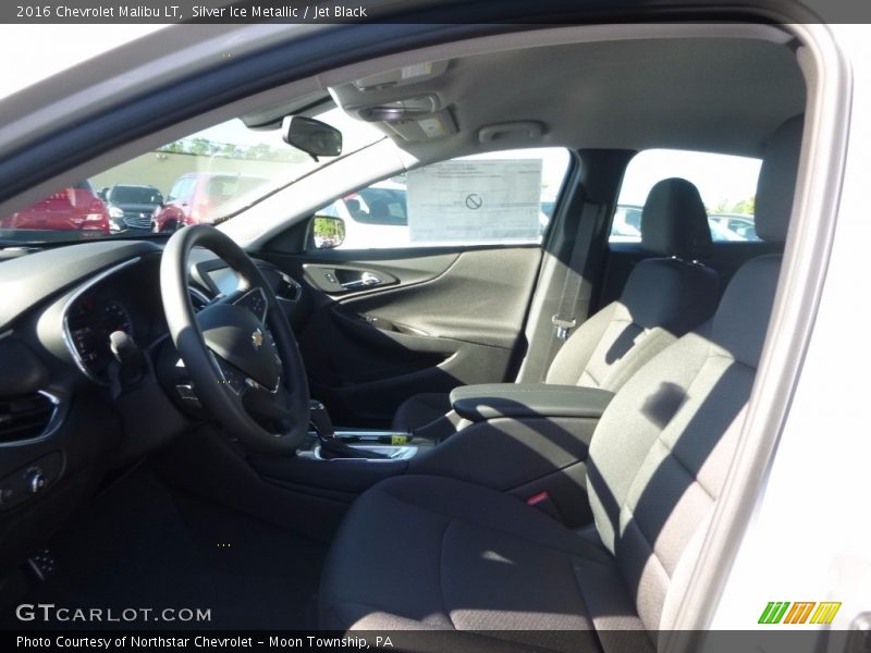 Silver Ice Metallic / Jet Black 2016 Chevrolet Malibu LT