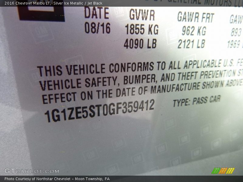 Silver Ice Metallic / Jet Black 2016 Chevrolet Malibu LT