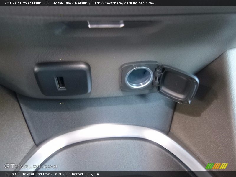 Mosaic Black Metallic / Dark Atmosphere/Medium Ash Gray 2016 Chevrolet Malibu LT