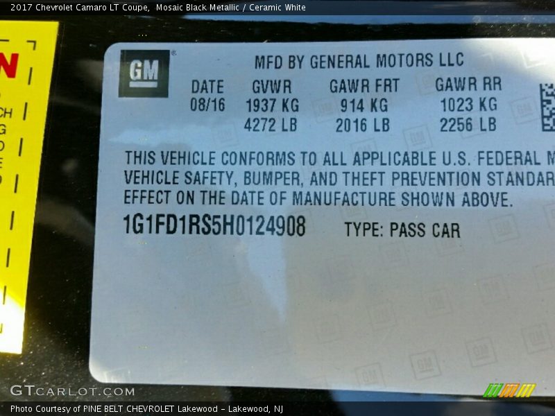 Mosaic Black Metallic / Ceramic White 2017 Chevrolet Camaro LT Coupe
