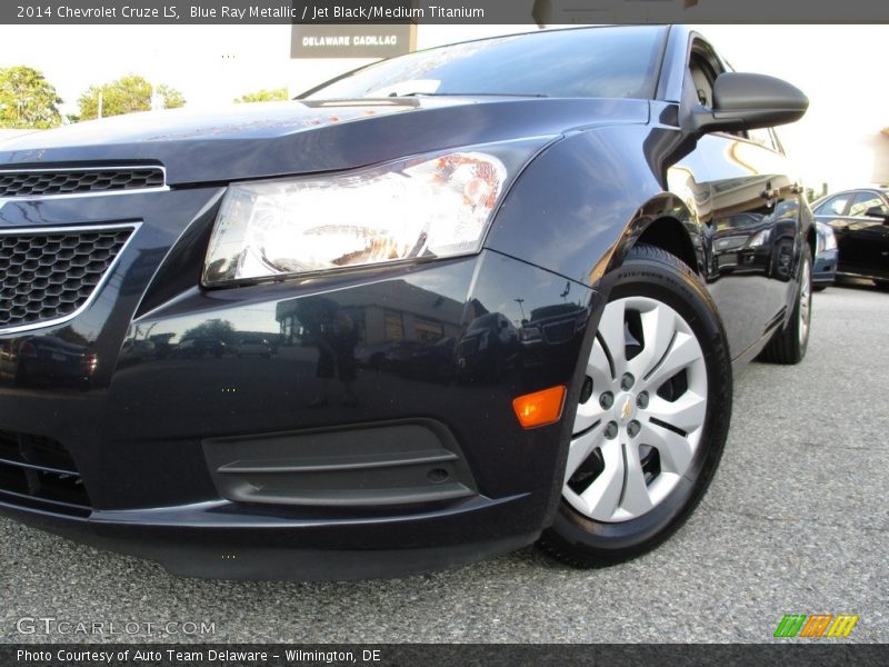 Blue Ray Metallic / Jet Black/Medium Titanium 2014 Chevrolet Cruze LS