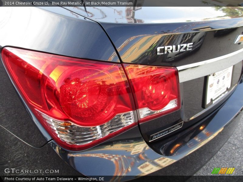 Blue Ray Metallic / Jet Black/Medium Titanium 2014 Chevrolet Cruze LS