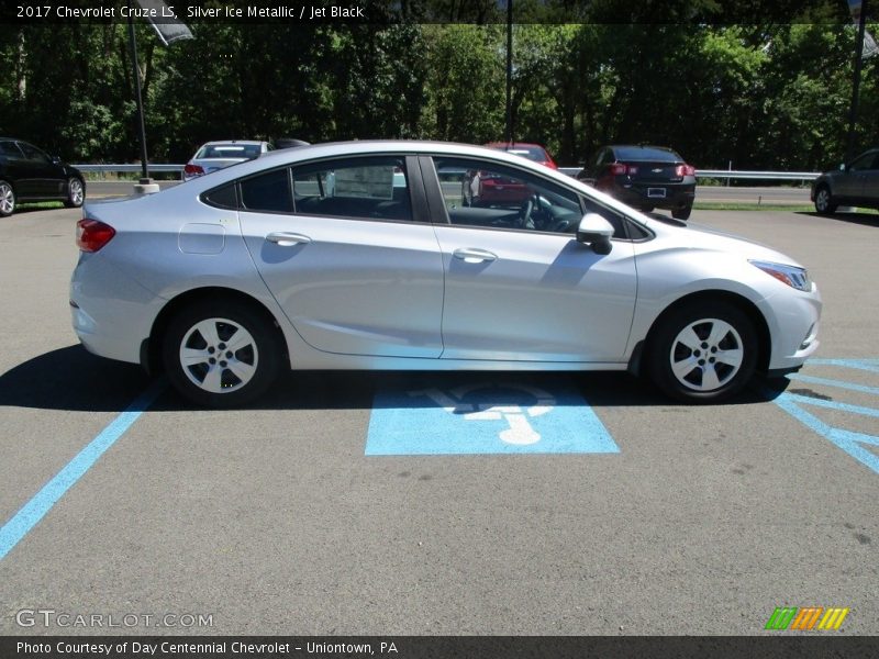 Silver Ice Metallic / Jet Black 2017 Chevrolet Cruze LS