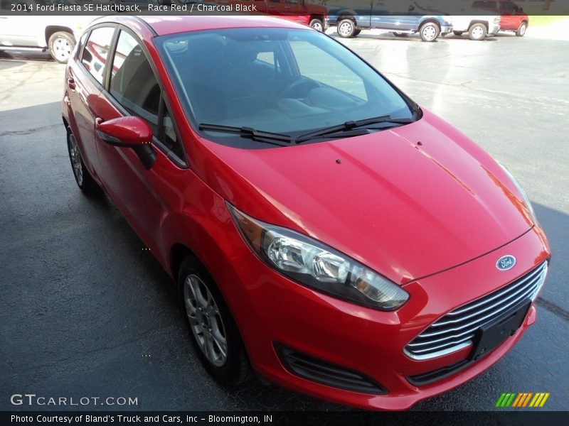 Race Red / Charcoal Black 2014 Ford Fiesta SE Hatchback