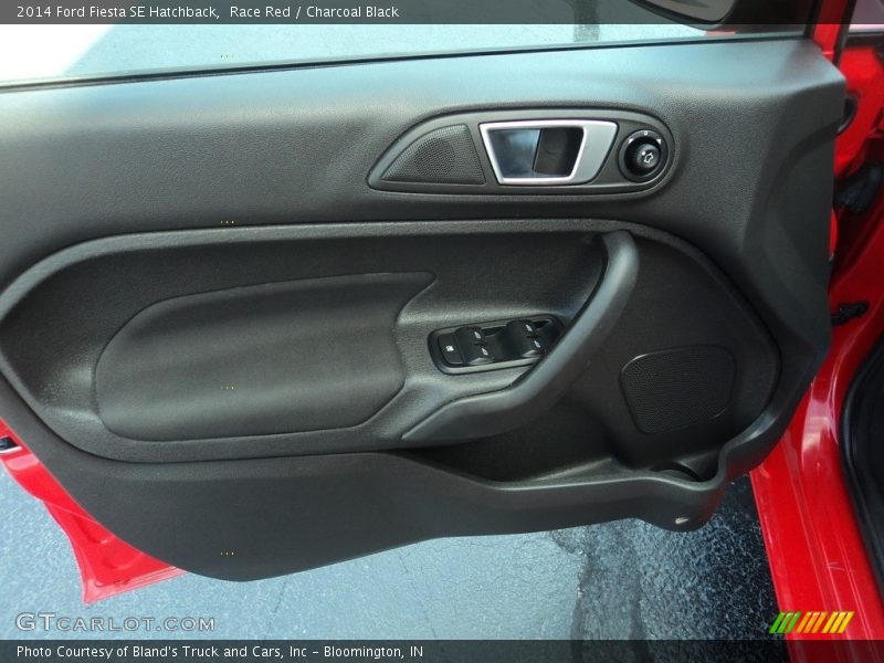 Race Red / Charcoal Black 2014 Ford Fiesta SE Hatchback