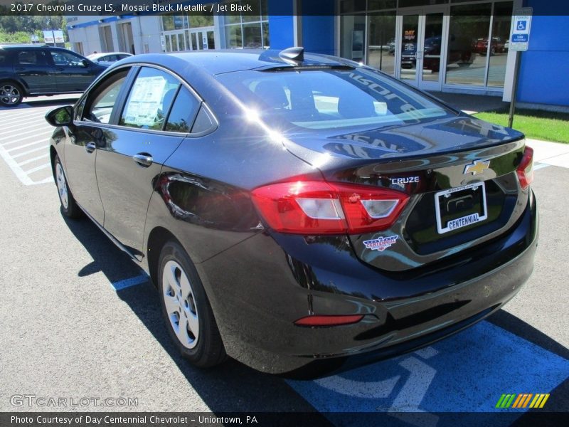 Mosaic Black Metallic / Jet Black 2017 Chevrolet Cruze LS