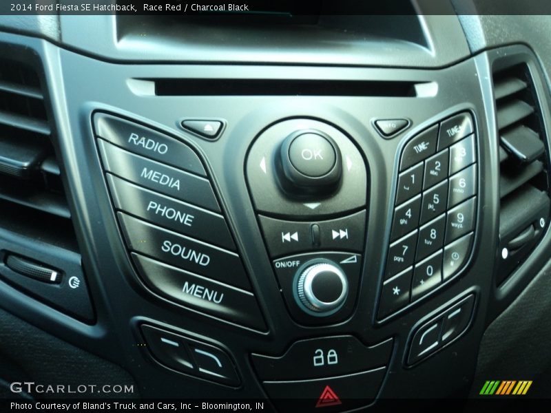 Race Red / Charcoal Black 2014 Ford Fiesta SE Hatchback