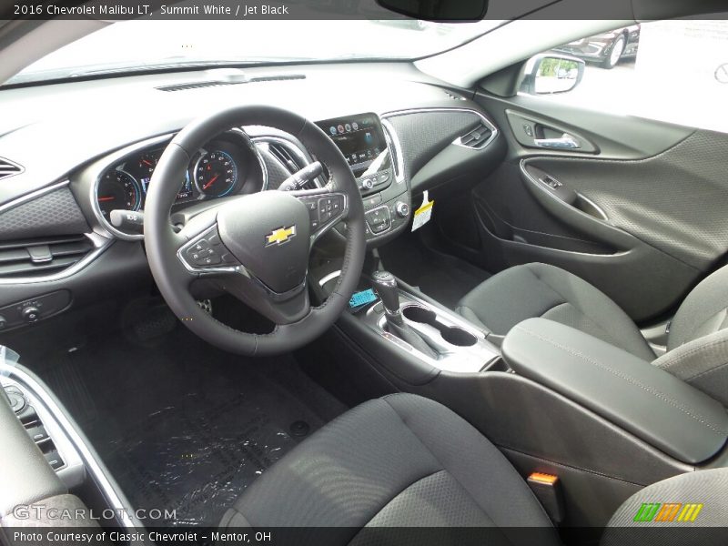 Summit White / Jet Black 2016 Chevrolet Malibu LT
