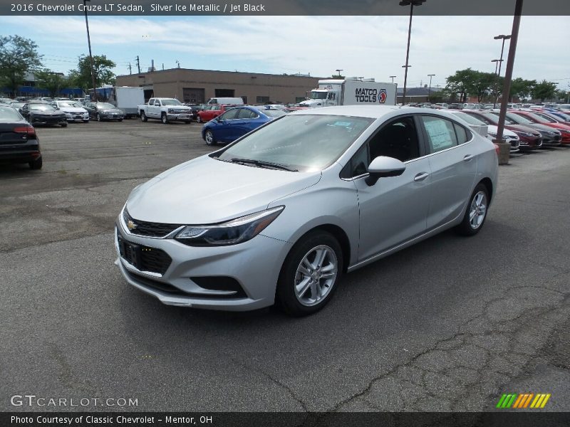 Silver Ice Metallic / Jet Black 2016 Chevrolet Cruze LT Sedan