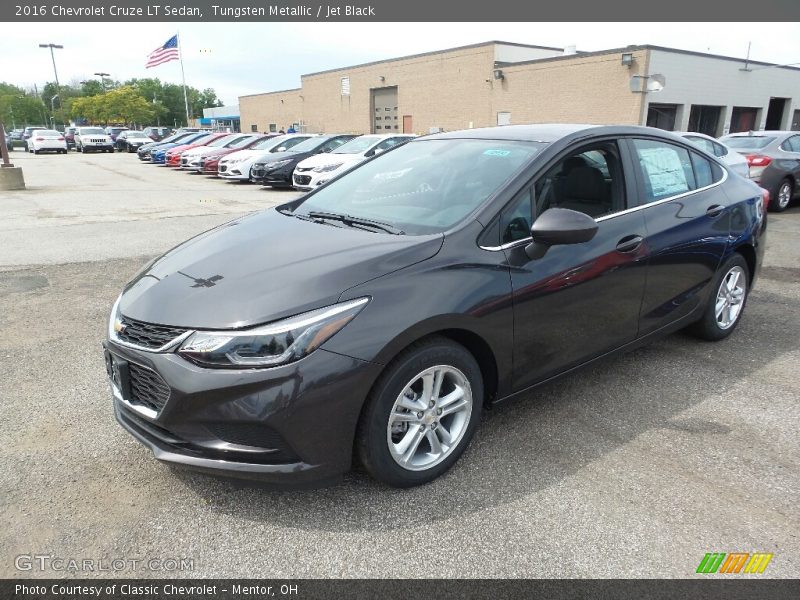 Tungsten Metallic / Jet Black 2016 Chevrolet Cruze LT Sedan