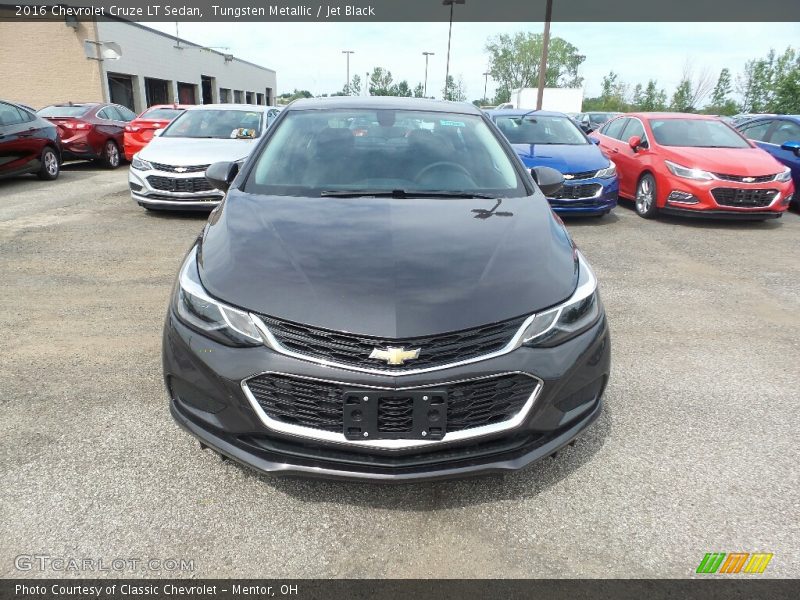 Tungsten Metallic / Jet Black 2016 Chevrolet Cruze LT Sedan