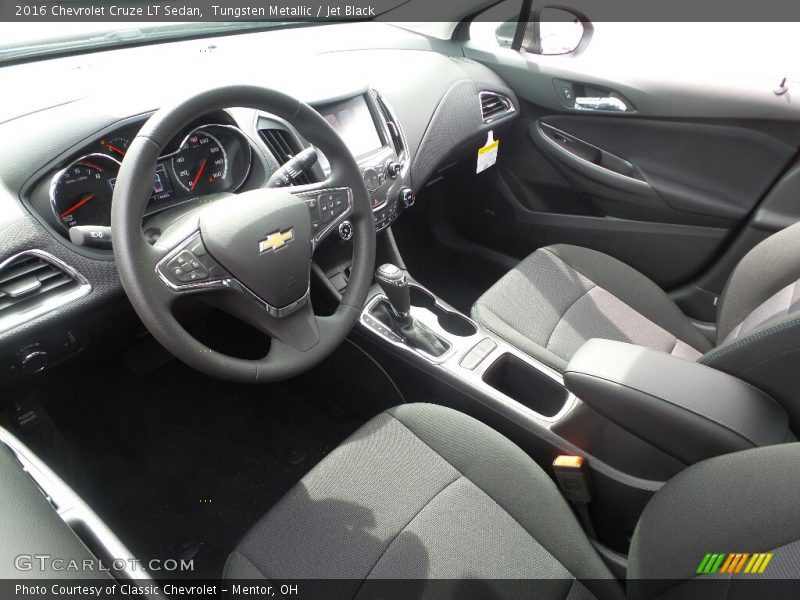Tungsten Metallic / Jet Black 2016 Chevrolet Cruze LT Sedan