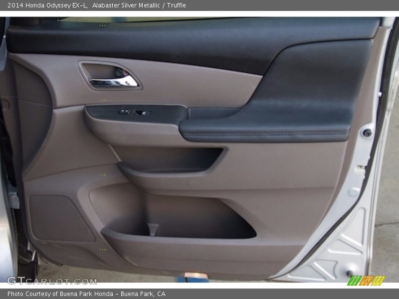 Alabaster Silver Metallic / Truffle 2014 Honda Odyssey EX-L