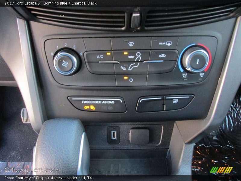 Lightning Blue / Charcoal Black 2017 Ford Escape S