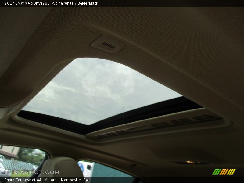 Alpine White / Beige/Black 2017 BMW X4 xDrive28i