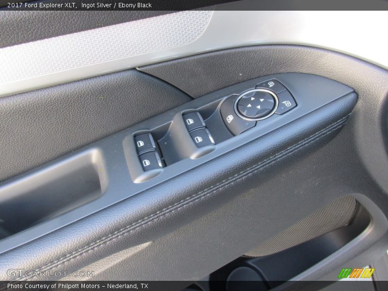 Ingot Silver / Ebony Black 2017 Ford Explorer XLT