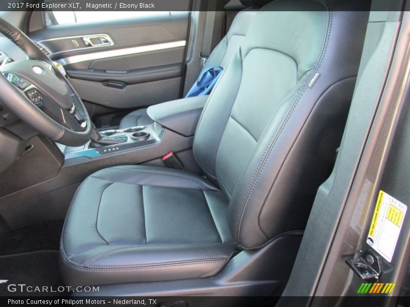 Magnetic / Ebony Black 2017 Ford Explorer XLT