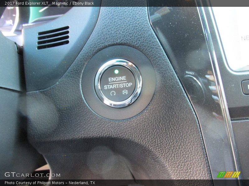 Magnetic / Ebony Black 2017 Ford Explorer XLT