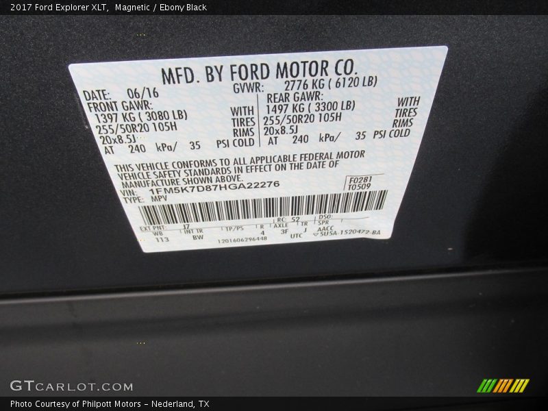 Magnetic / Ebony Black 2017 Ford Explorer XLT