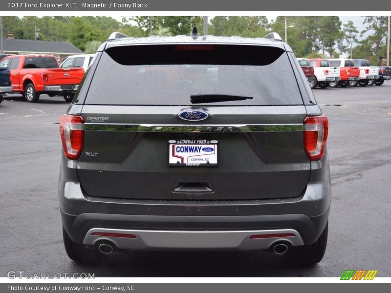 Magnetic / Ebony Black 2017 Ford Explorer XLT