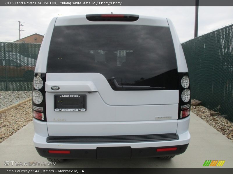 Yulong White Metallic / Ebony/Ebony 2016 Land Rover LR4 HSE LUX