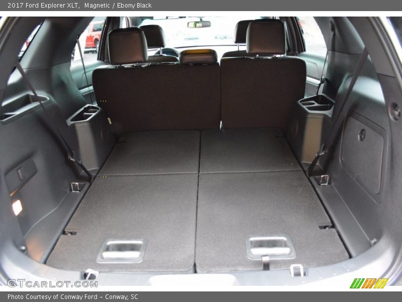 Magnetic / Ebony Black 2017 Ford Explorer XLT