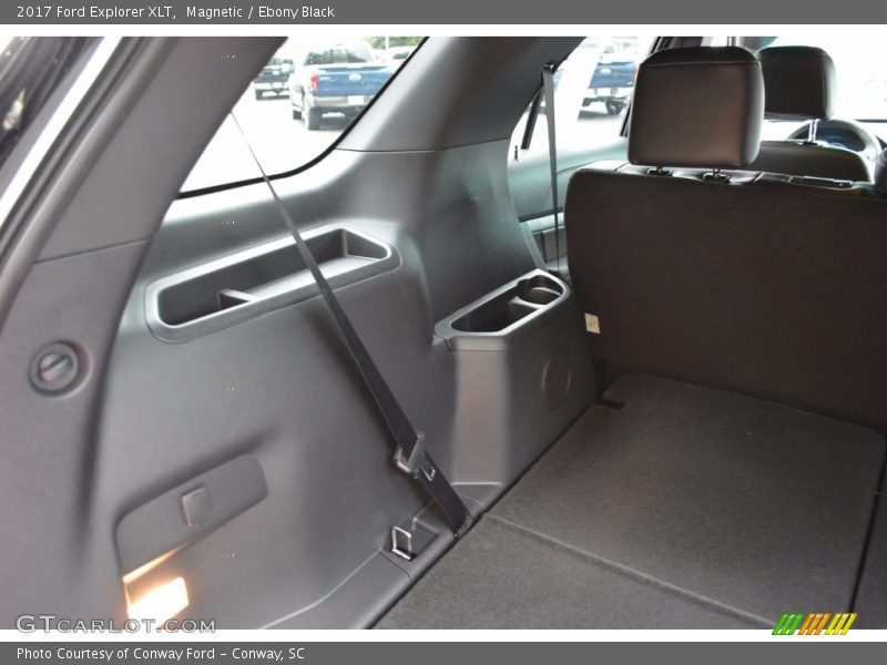 Magnetic / Ebony Black 2017 Ford Explorer XLT