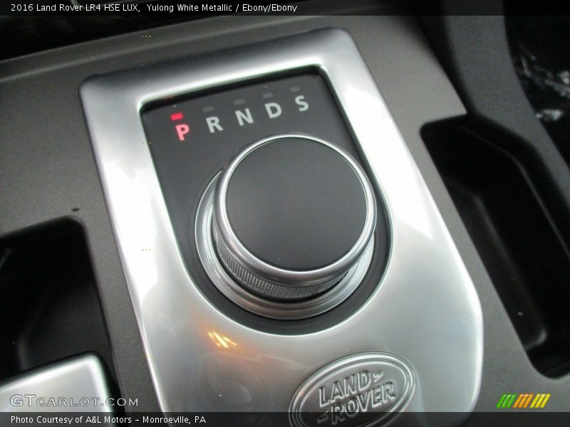 Yulong White Metallic / Ebony/Ebony 2016 Land Rover LR4 HSE LUX