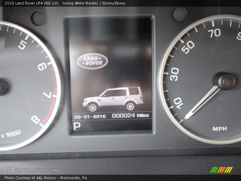 Yulong White Metallic / Ebony/Ebony 2016 Land Rover LR4 HSE LUX