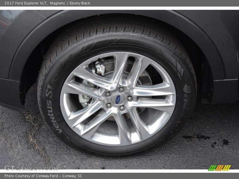 Magnetic / Ebony Black 2017 Ford Explorer XLT