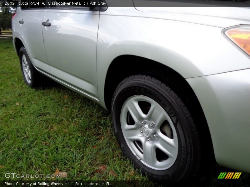 Classic Silver Metallic / Ash Gray 2009 Toyota RAV4 I4