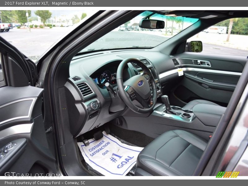 Magnetic / Ebony Black 2017 Ford Explorer XLT