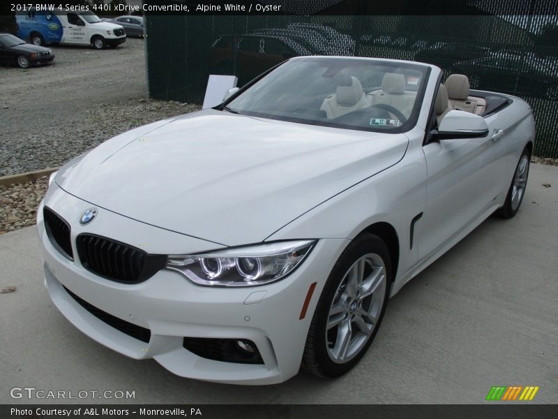 Alpine White / Oyster 2017 BMW 4 Series 440i xDrive Convertible