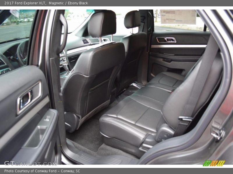 Magnetic / Ebony Black 2017 Ford Explorer XLT