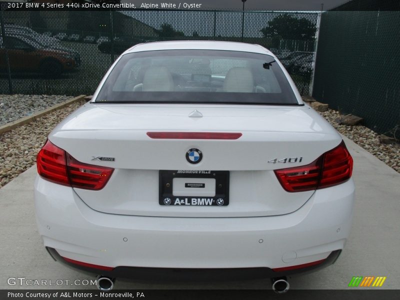 Alpine White / Oyster 2017 BMW 4 Series 440i xDrive Convertible