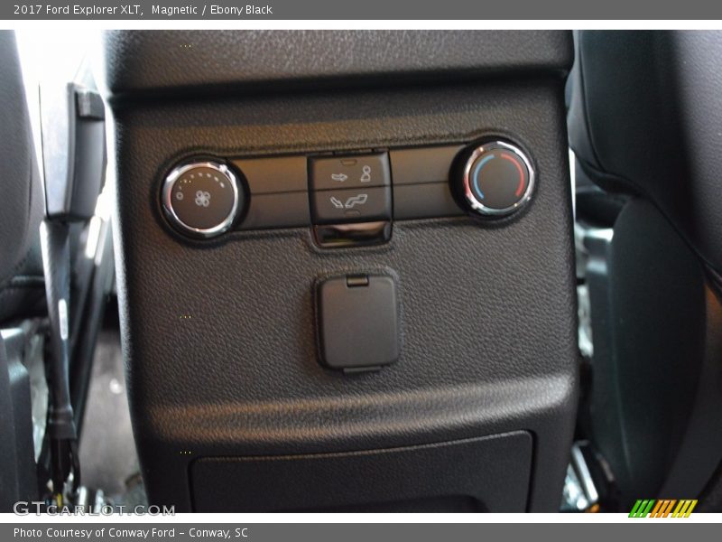 Magnetic / Ebony Black 2017 Ford Explorer XLT