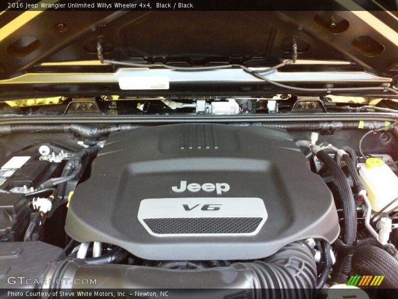 Black / Black 2016 Jeep Wrangler Unlimited Willys Wheeler 4x4